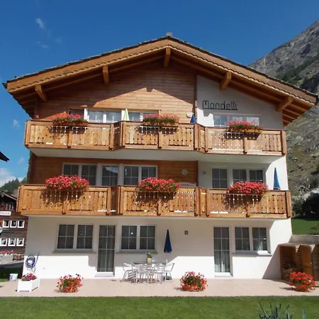 Haus Mondelli * Saas-Almagell